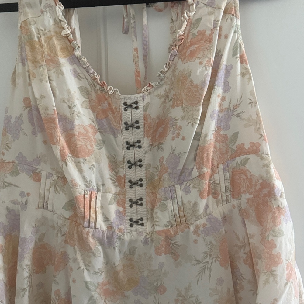 Torrid Floral Tie-Back Peplum Tank Top - Cream & Pastel - Picture 2 of 6
